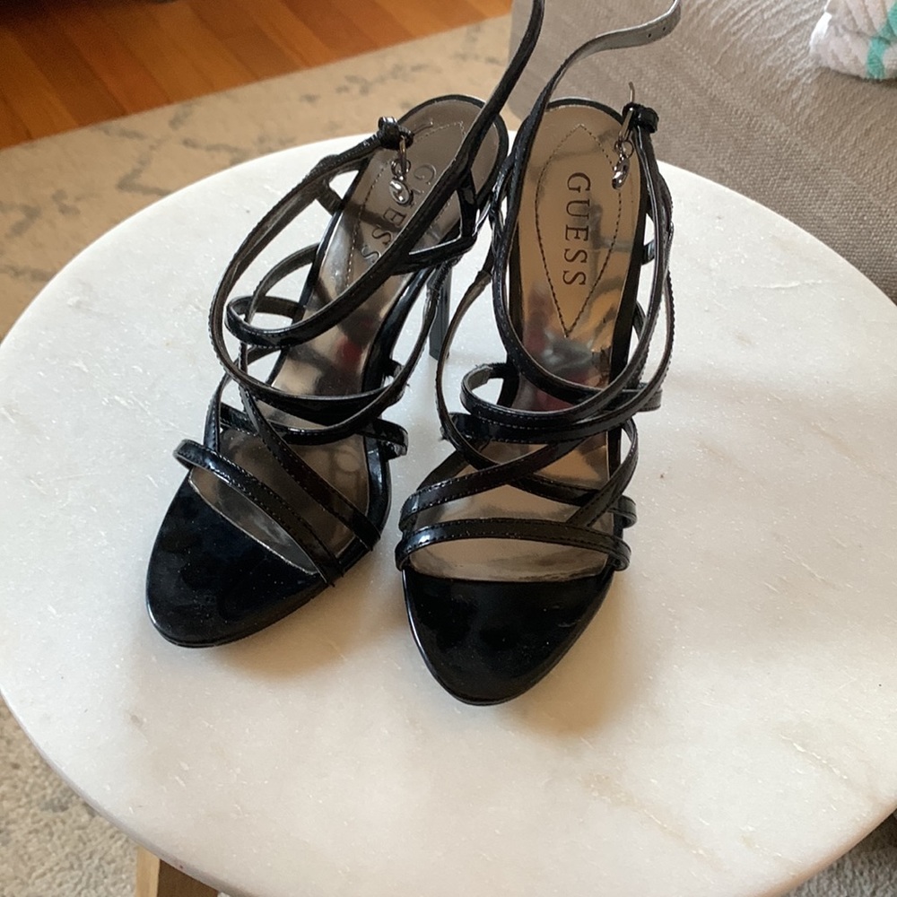 Women’s black Guess heels size 6